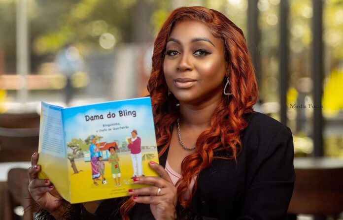 Dama do Bling livro Blinguizinha a Chefe do Quarteirão Dama do Bling livro Blinguizinha a Chefe do Quarteirão